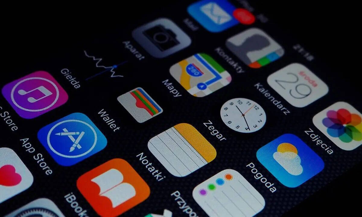 Are Apps Listening to Your Conversations or Tracking Your Location on iPhone? Here’s How to Find Out | Technology & Science - Tech Digital Minds