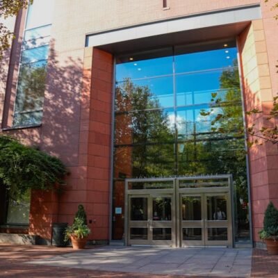 Wharton Executive Education Introduces Program to Empower Executives in Leveraging AI for Business Strategy - Tech Digital Minds