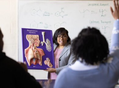 Generative AI Era: Restoring the Importance of Faculty Expertise - Tech Digital Minds