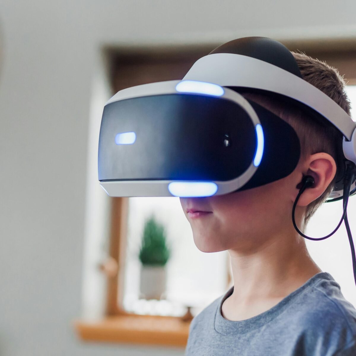 Major Immersive Technology Trends Impacting the Future of Digital Experiences - Tech Digital Minds