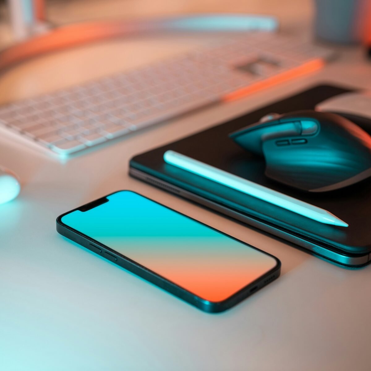 Transform Your Productivity: The Power of a Tech Detox - Tech Digital Minds